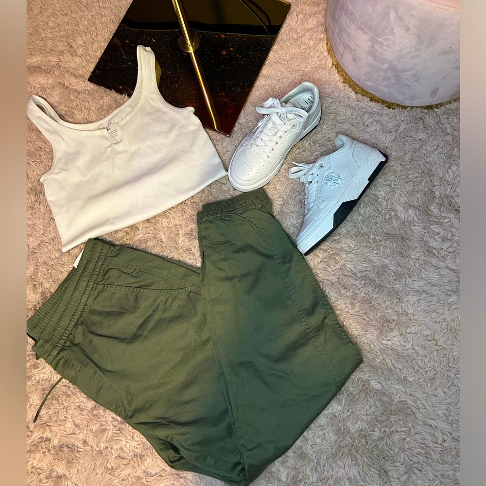 Gap Cargo pants